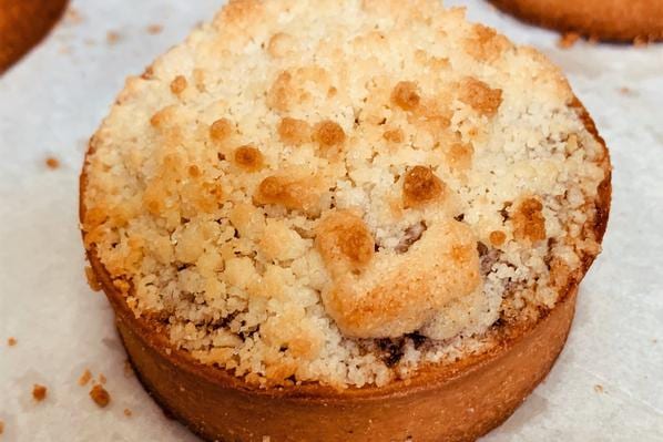 Apple Crumble Tart.