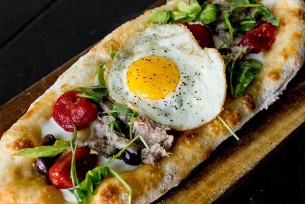 Tonno Flatbread.