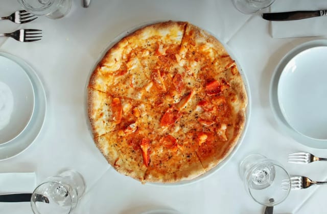 Lobster Pizza 20".
