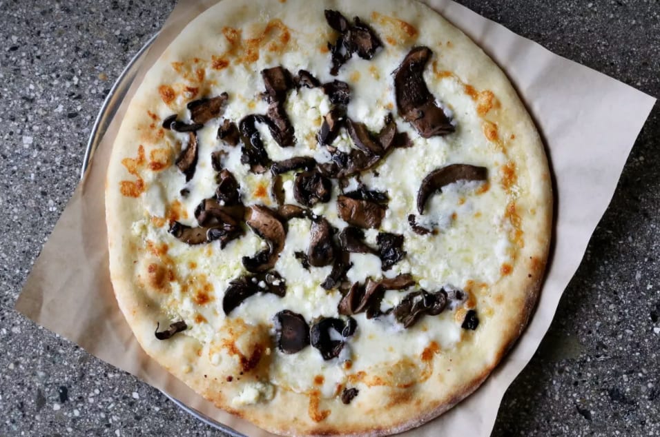 Porto-Bella Pizza 20".